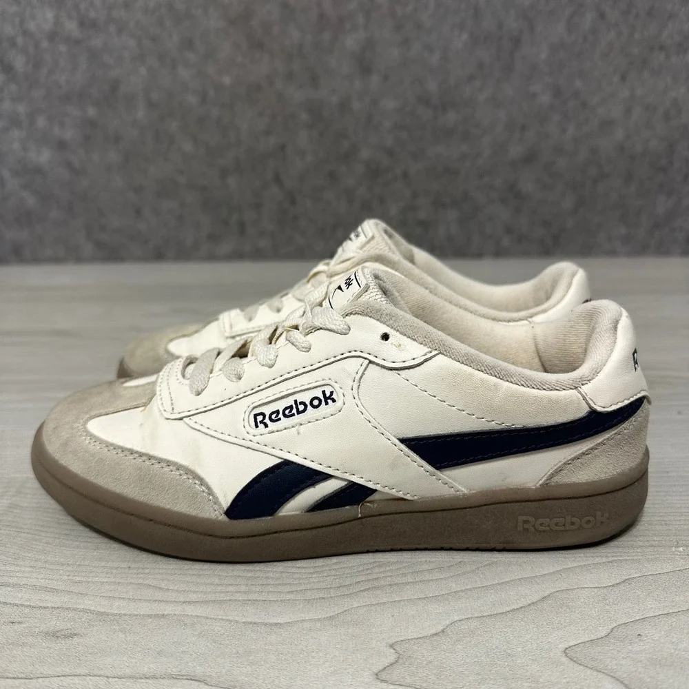 Reebok Club C Sneakers Kids Sz 3 White Navy Gum Sole Leather Suede Tennis Shoe‎